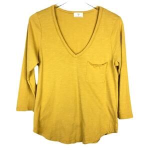 Anthropologie t. La Casual V-Neck Top Sz S